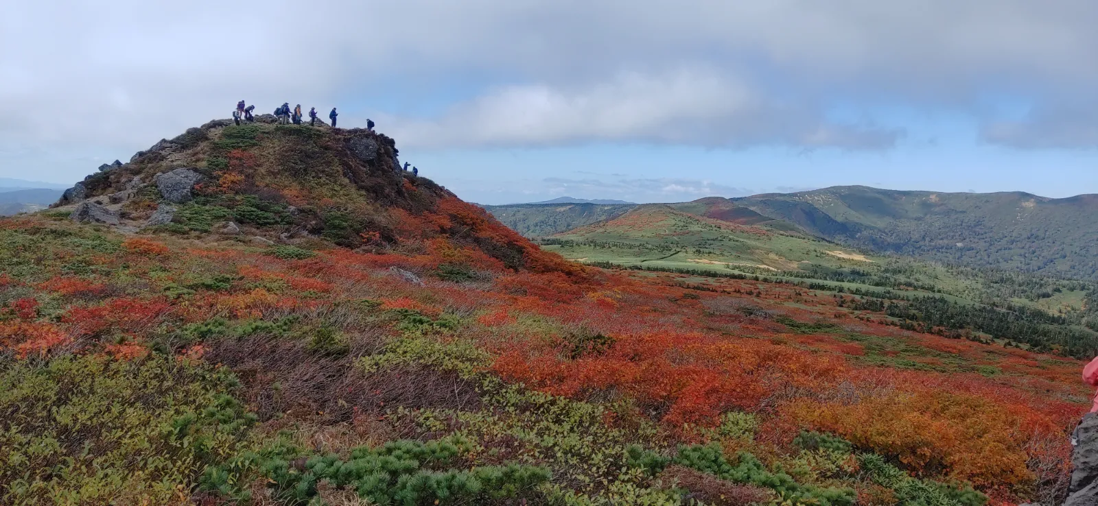 三ツ石山（標高1466m）の紅葉