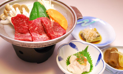 短角牛陶板燒（附小缽套餐的範例）